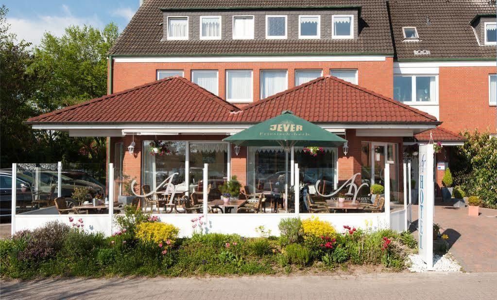 Hotel An'T Yachthaven Harlesiel Esterno foto